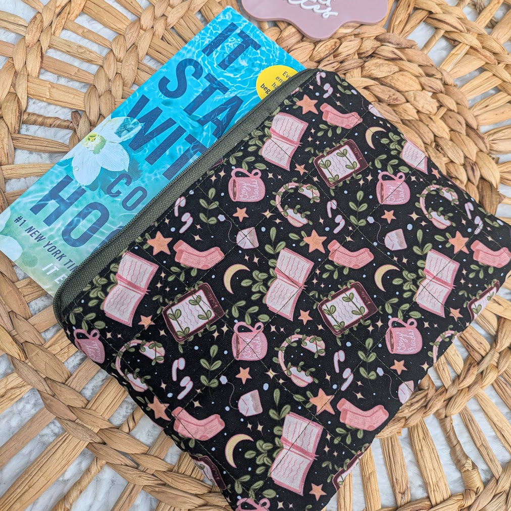 READY TO SHIP: Kindle + Paperback Quilted Sleeve with Zipper