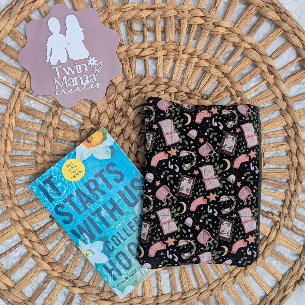 READY TO SHIP: Kindle + Paperback Quilted Sleeve with Zipper